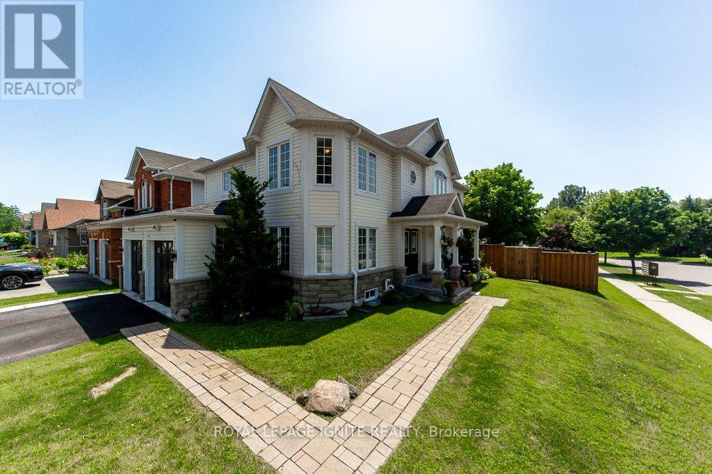 189 Dadson Drive, Clarington, Ontario  L1C 5M7 - Photo 3 - E13549752