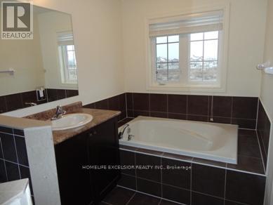 30 Prebble Drive, Markham, Ontario  L6E 0M9 - Photo 9 - N13549744