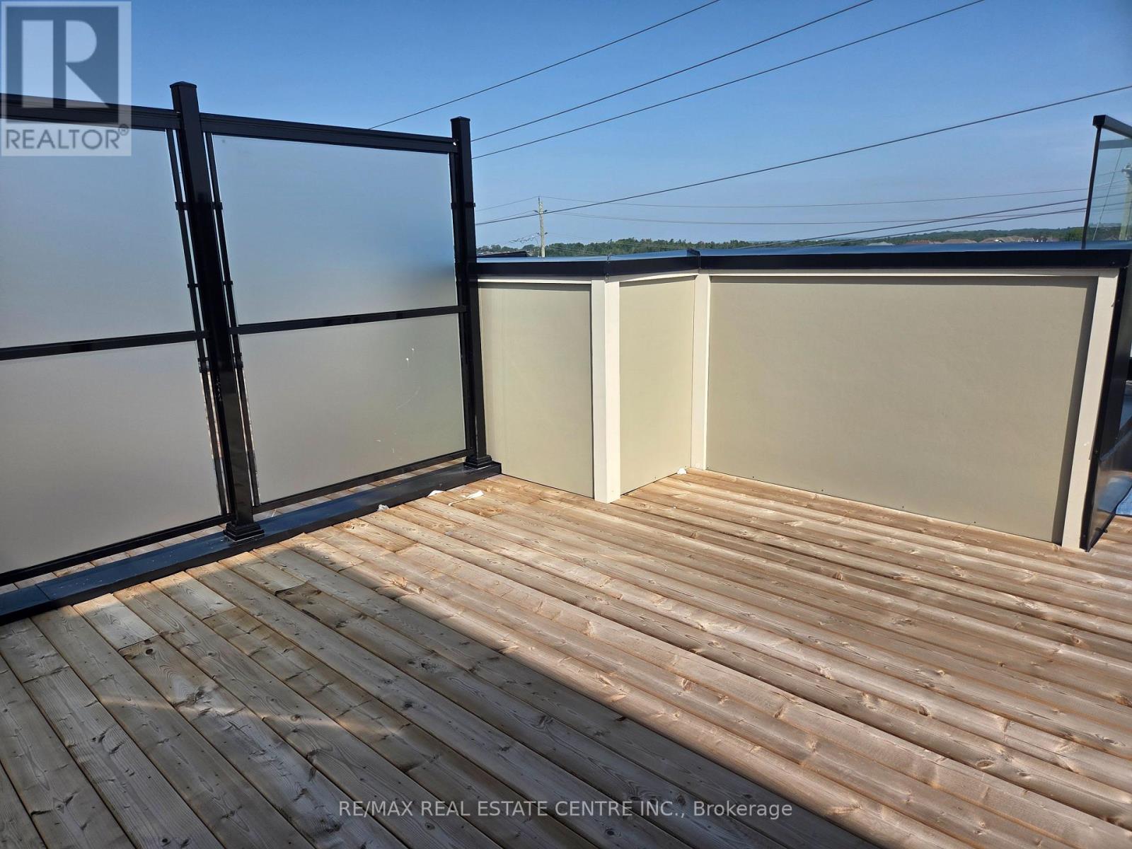 7 - 16 Lytham Green Circle, Newmarket, Ontario  L3Y 0H3 - Photo 6 - N13549824