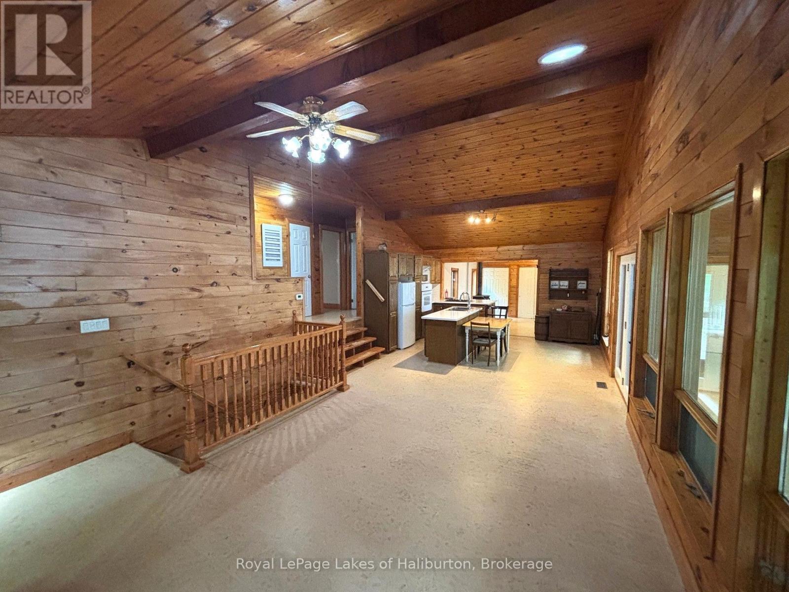 3040 Haliburton Lake Road, Dysart Et Al (Guilford), Ontario  K0M 1S0 - Photo 16 - X13549832