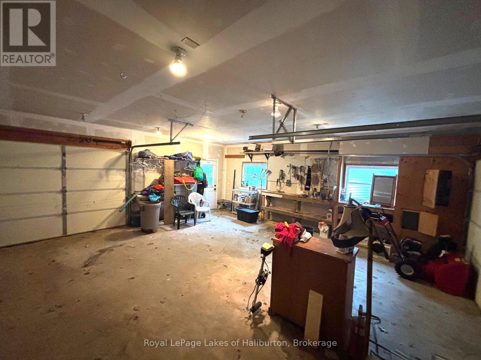 3040 Haliburton Lake Road, Dysart Et Al (Guilford), Ontario  K0M 1S0 - Photo 38 - X13549832