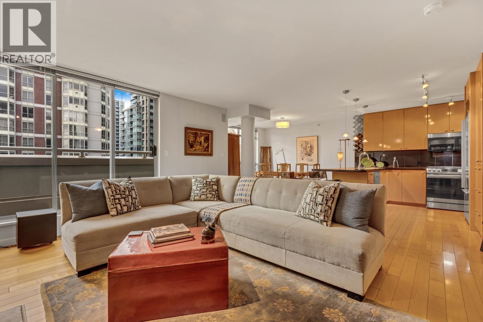 1404 819 Hamilton Street, Vancouver, British Columbia  V6B 6M2 - Photo 2 - R3144969