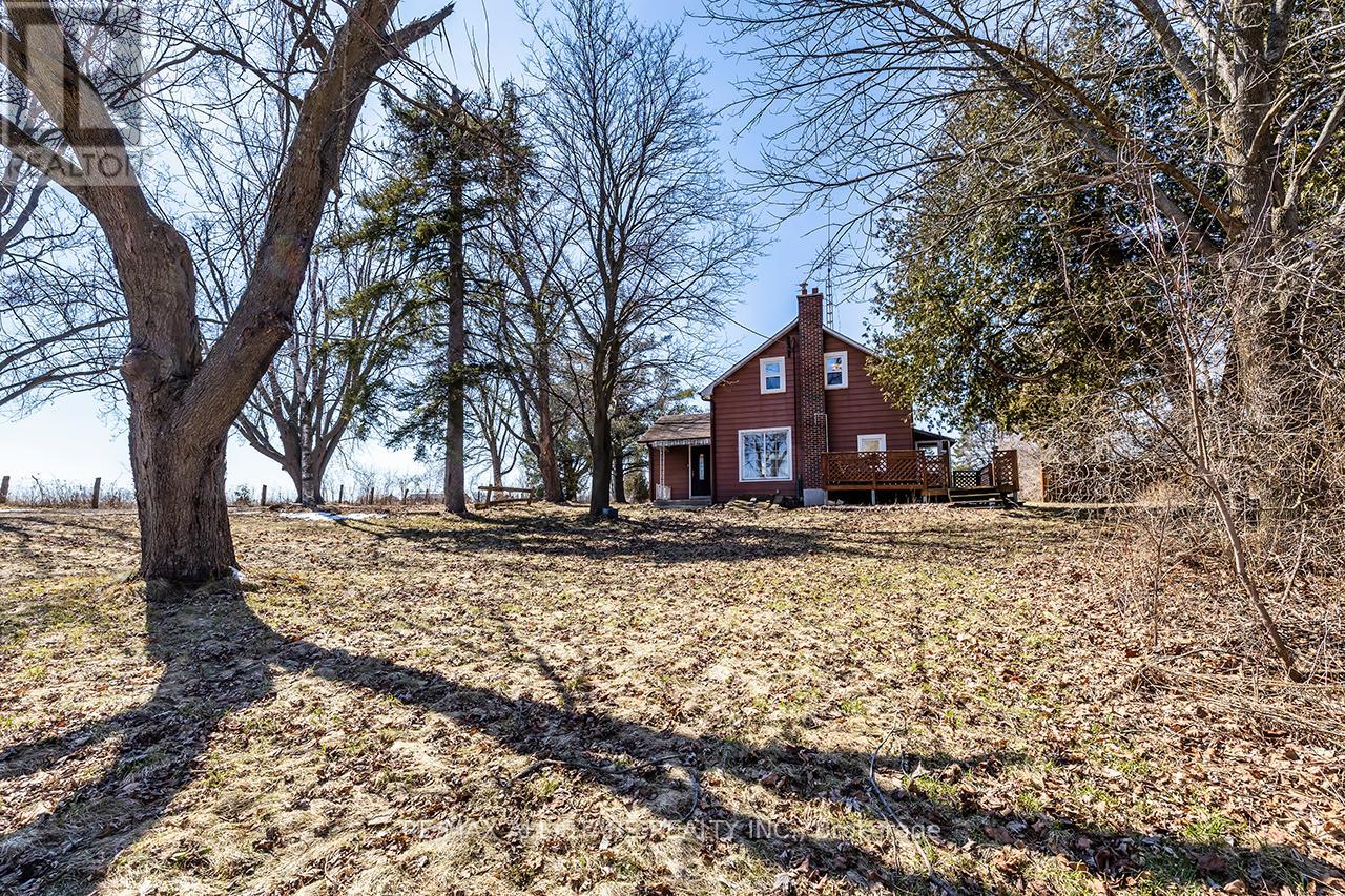 16865 Ridge Road, Brock, Ontario  L0C 1H0 - Photo 2 - N12983048
