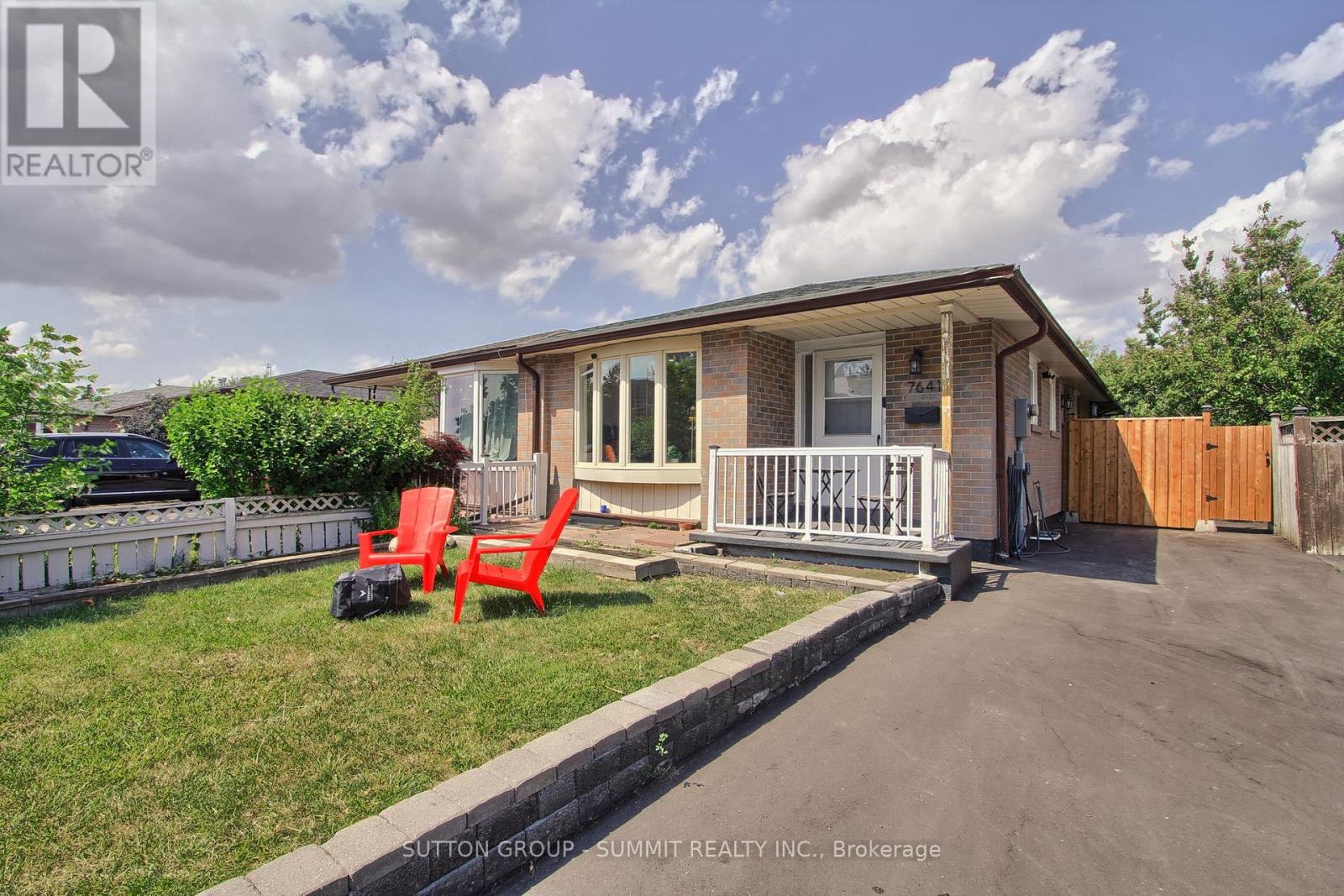 7641 ANAKA DRIVE, Mississauga (Malton)