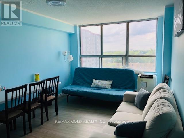 814 - 50 Lotherton Parkway, Toronto, Ontario  M6B 2G8 - Photo 2 - W13549780