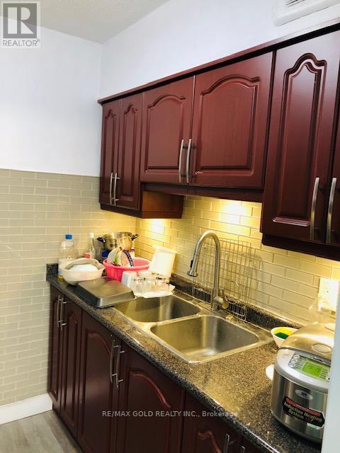 814 - 50 Lotherton Parkway, Toronto, Ontario  M6B 2G8 - Photo 3 - W13549780