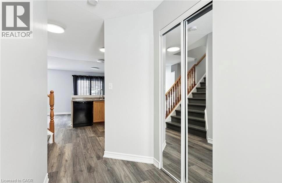 159 Henhoeffer Crescent, Kitchener, Ontario  N2E 4H2 - Photo 3 - 40846118