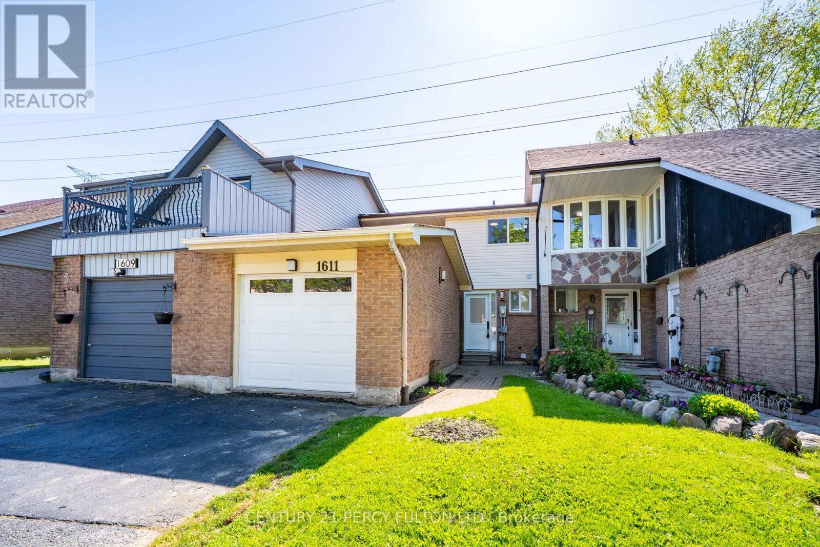 1611 Geta Circle, Pickering, Ontario  L1V 3B5 - Photo 4 - E13523680