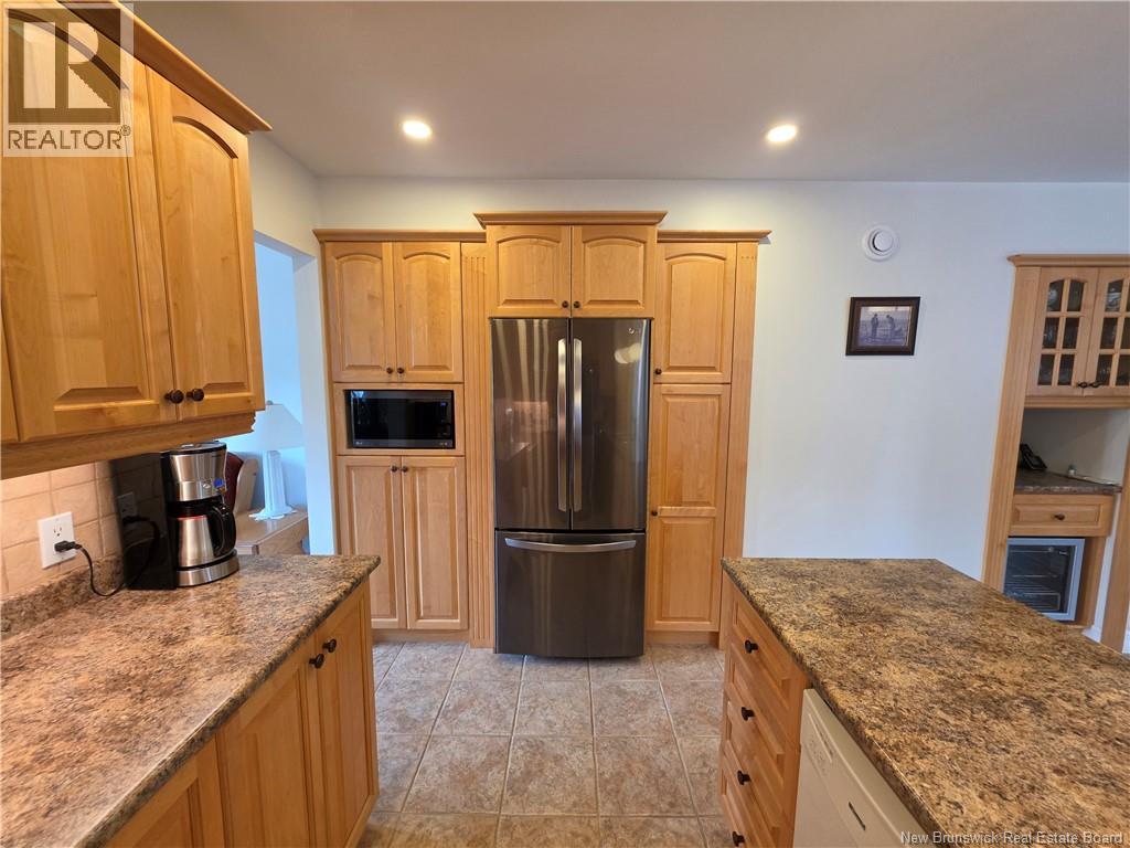 255 Lynch Lane, Bathurst, New Brunswick  E2A 5A9 - Photo 14 - NB143775