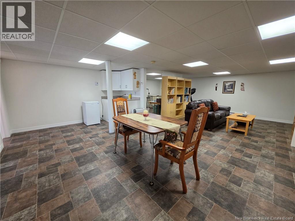 255 Lynch Lane, Bathurst, New Brunswick  E2A 5A9 - Photo 32 - NB143775