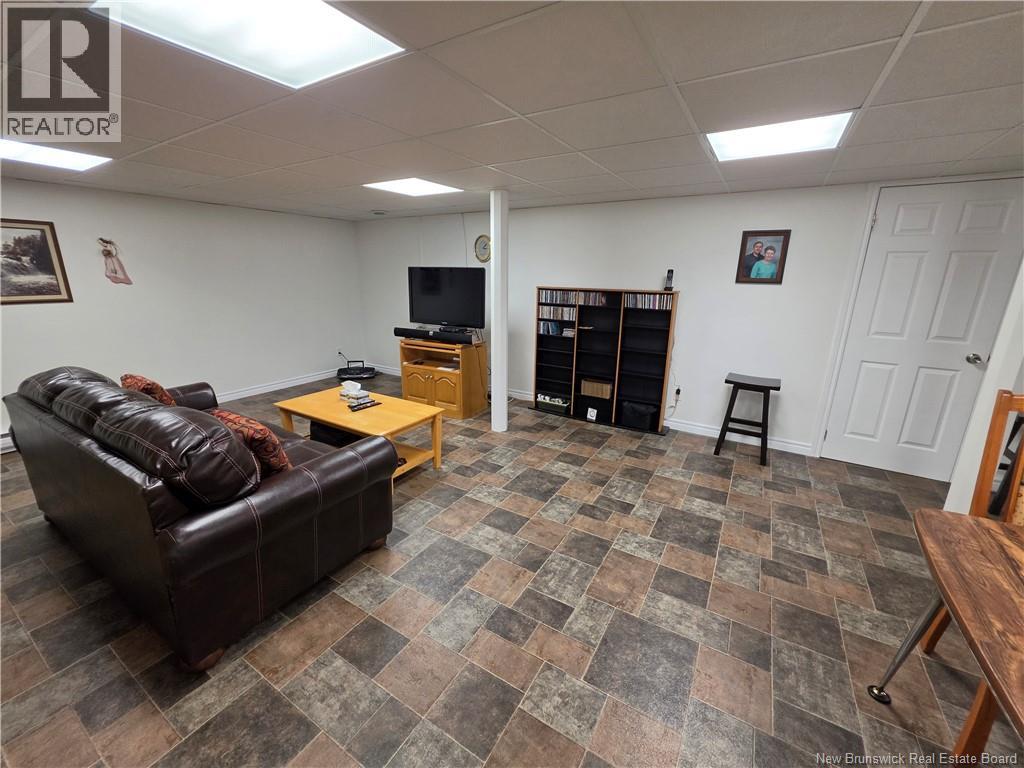 255 Lynch Lane, Bathurst, New Brunswick  E2A 5A9 - Photo 35 - NB143775