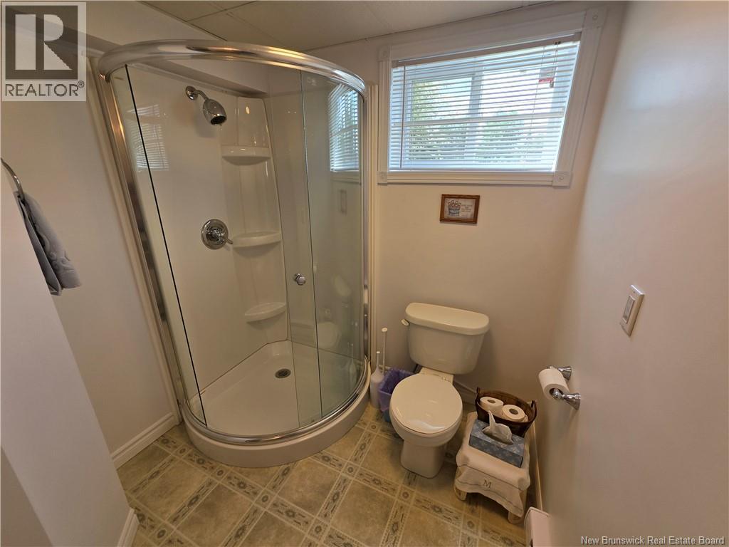 255 Lynch Lane, Bathurst, New Brunswick  E2A 5A9 - Photo 41 - NB143775