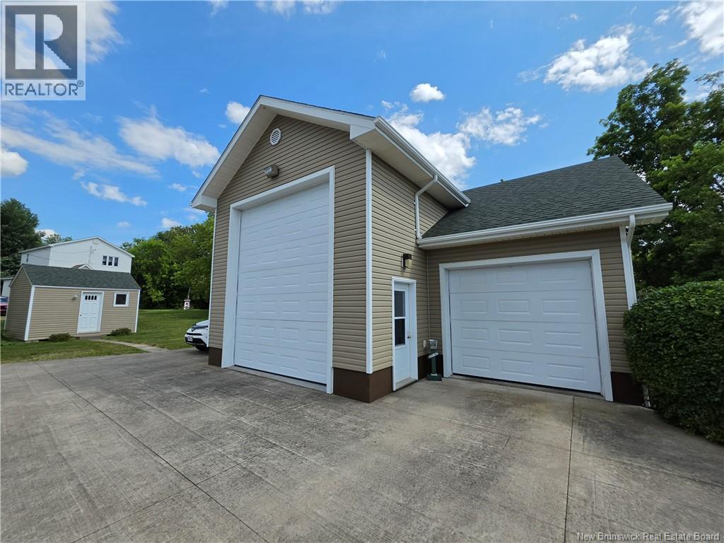 255 Lynch Lane, Bathurst, New Brunswick  E2A 5A9 - Photo 47 - NB143775