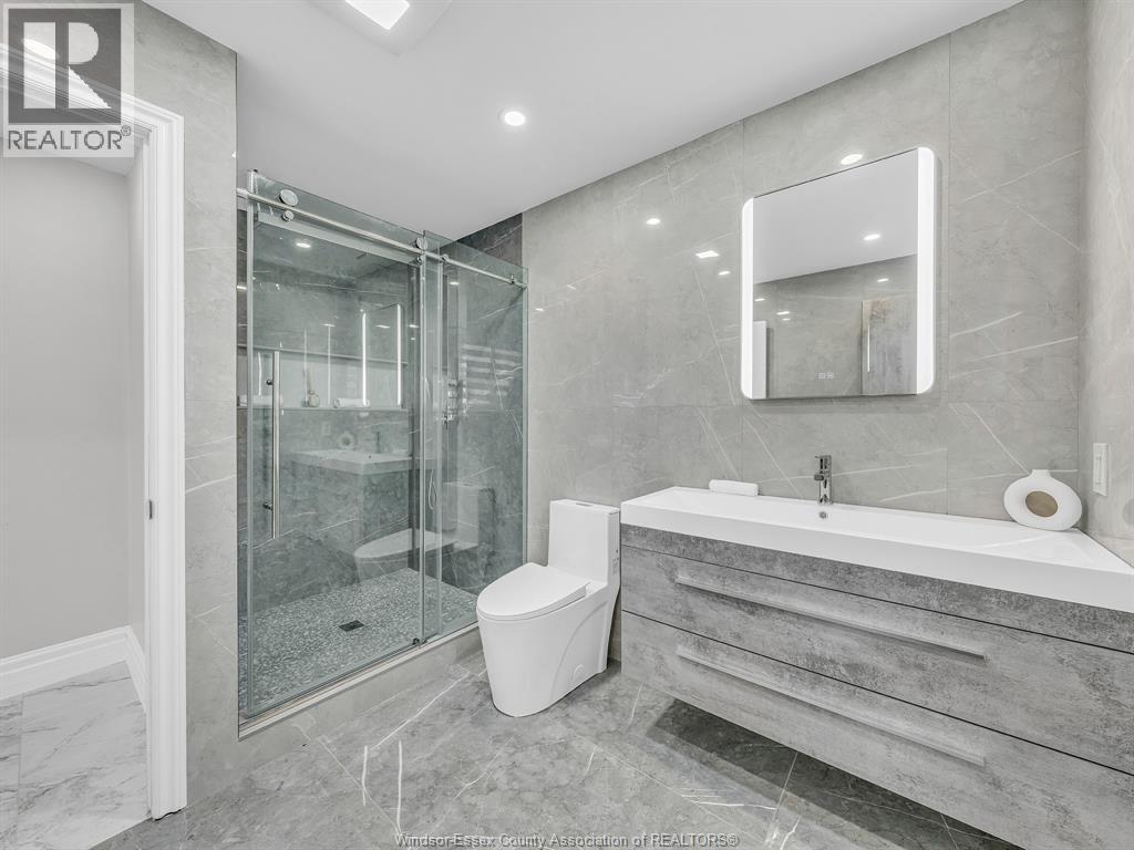 204 Hampton Crescent, Windsor, Ontario  N9E 4M4 - Photo 9 - 26016647