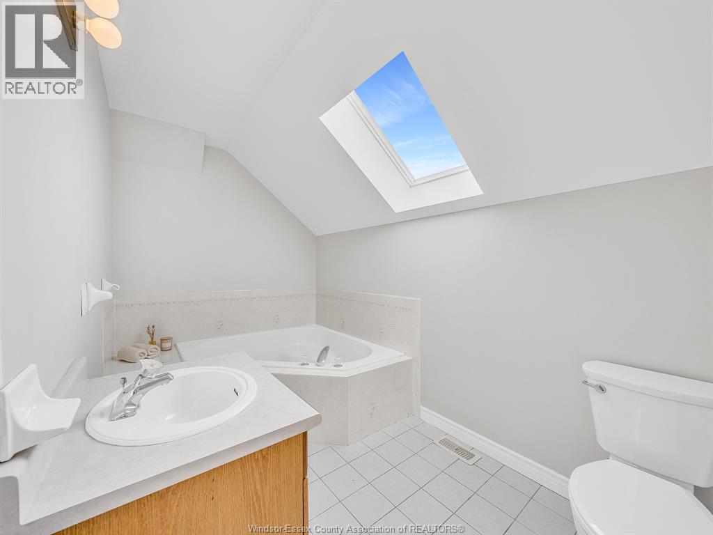 204 Hampton Crescent, Windsor, Ontario  N9E 4M4 - Photo 35 - 26016647