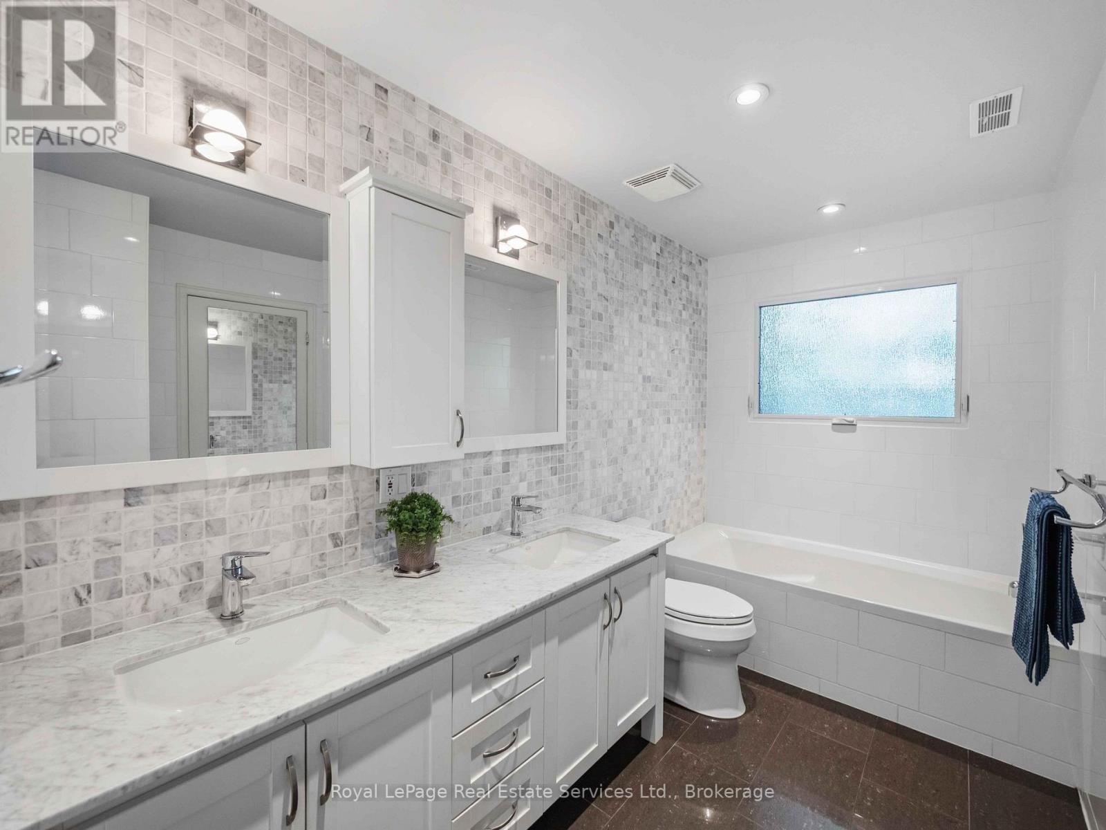 1179 Carey Road, Oakville, Ontario  L6J 2E3 - Photo 25 - W13548392