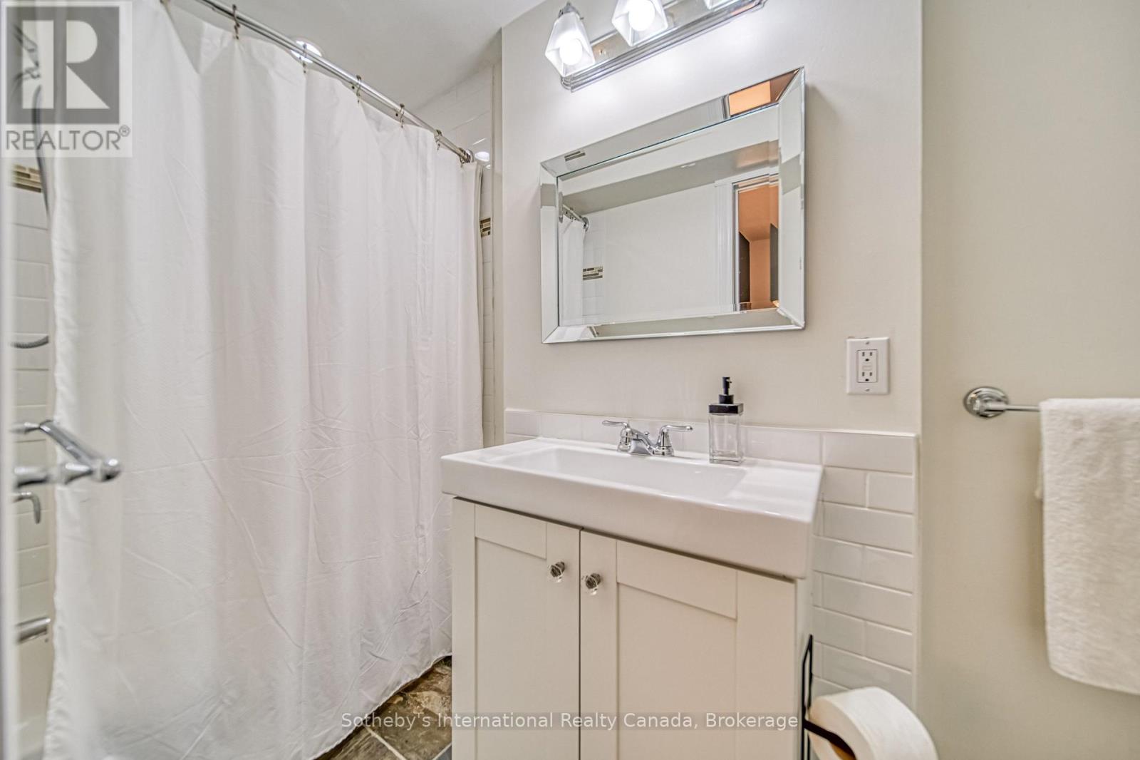 Main - 35 Bellhaven Road, Toronto, Ontario  M4L 3J4 - Photo 15 - E13550110