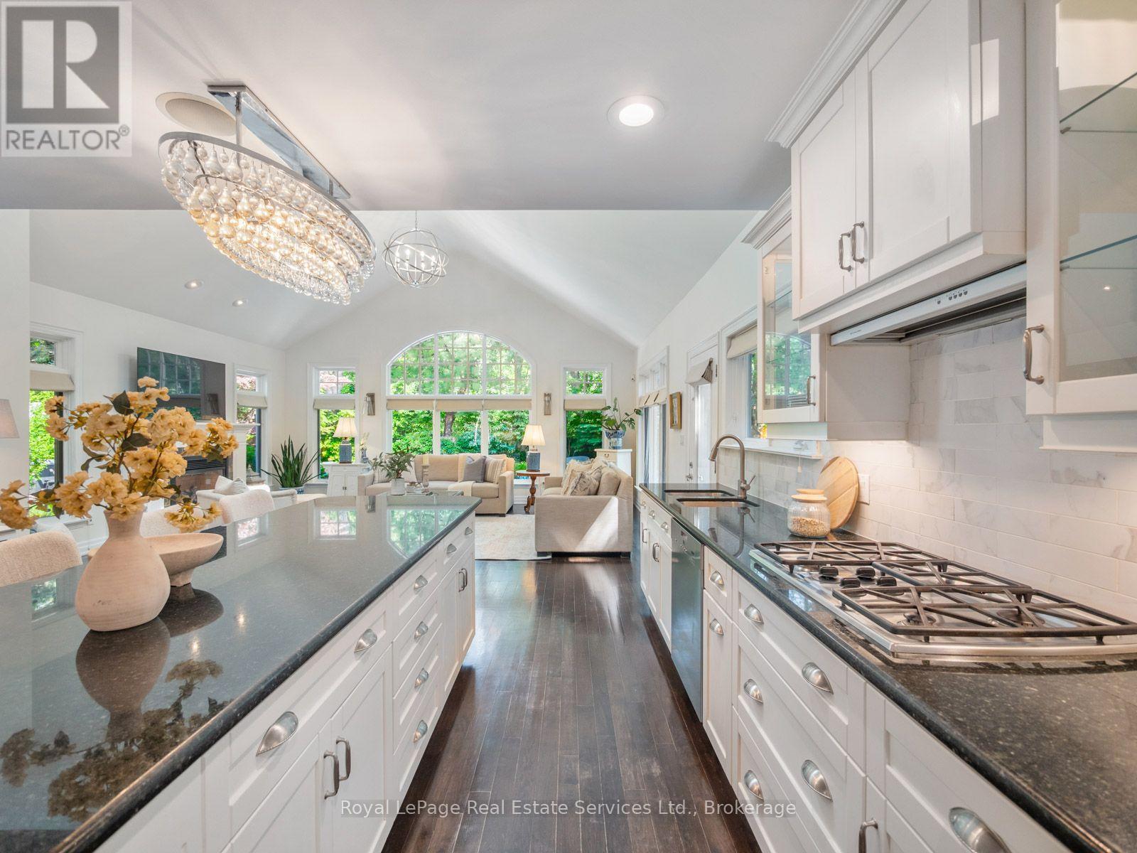 2160 Aintree Terrace, Oakville, Ontario  L6J 5V6 - Photo 10 - W13550008