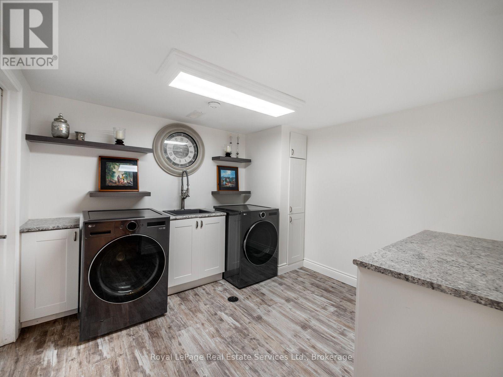 2160 Aintree Terrace, Oakville, Ontario  L6J 5V6 - Photo 37 - W13550008