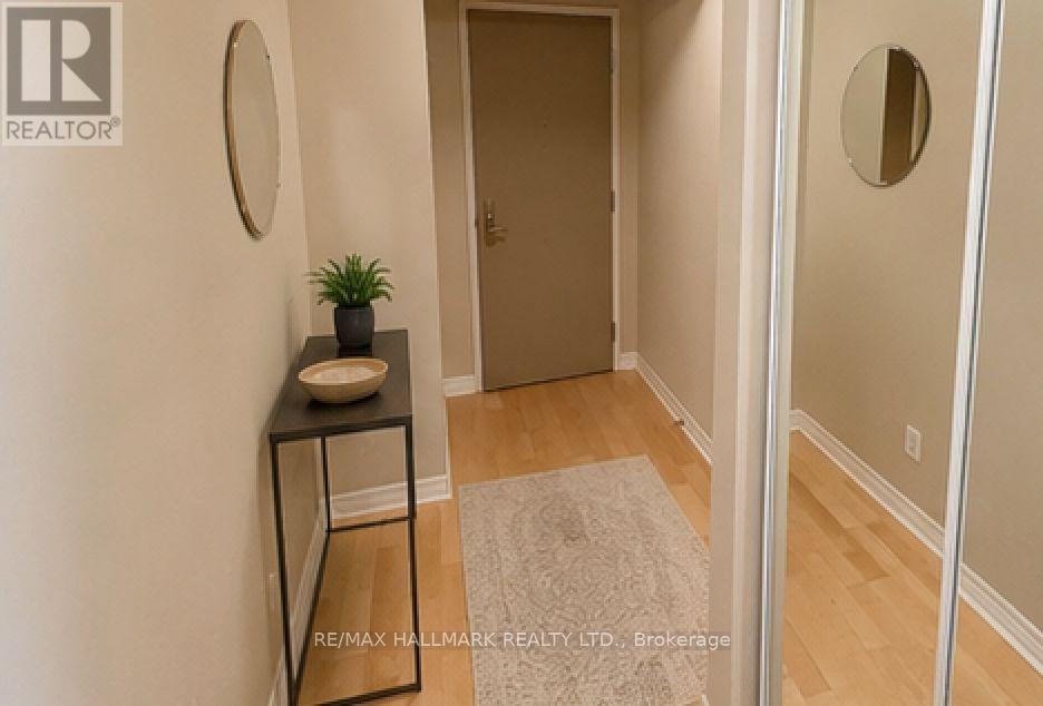 2109 - 763 Bay Street, Toronto, Ontario  M5G 2R3 - Photo 8 - C13548410