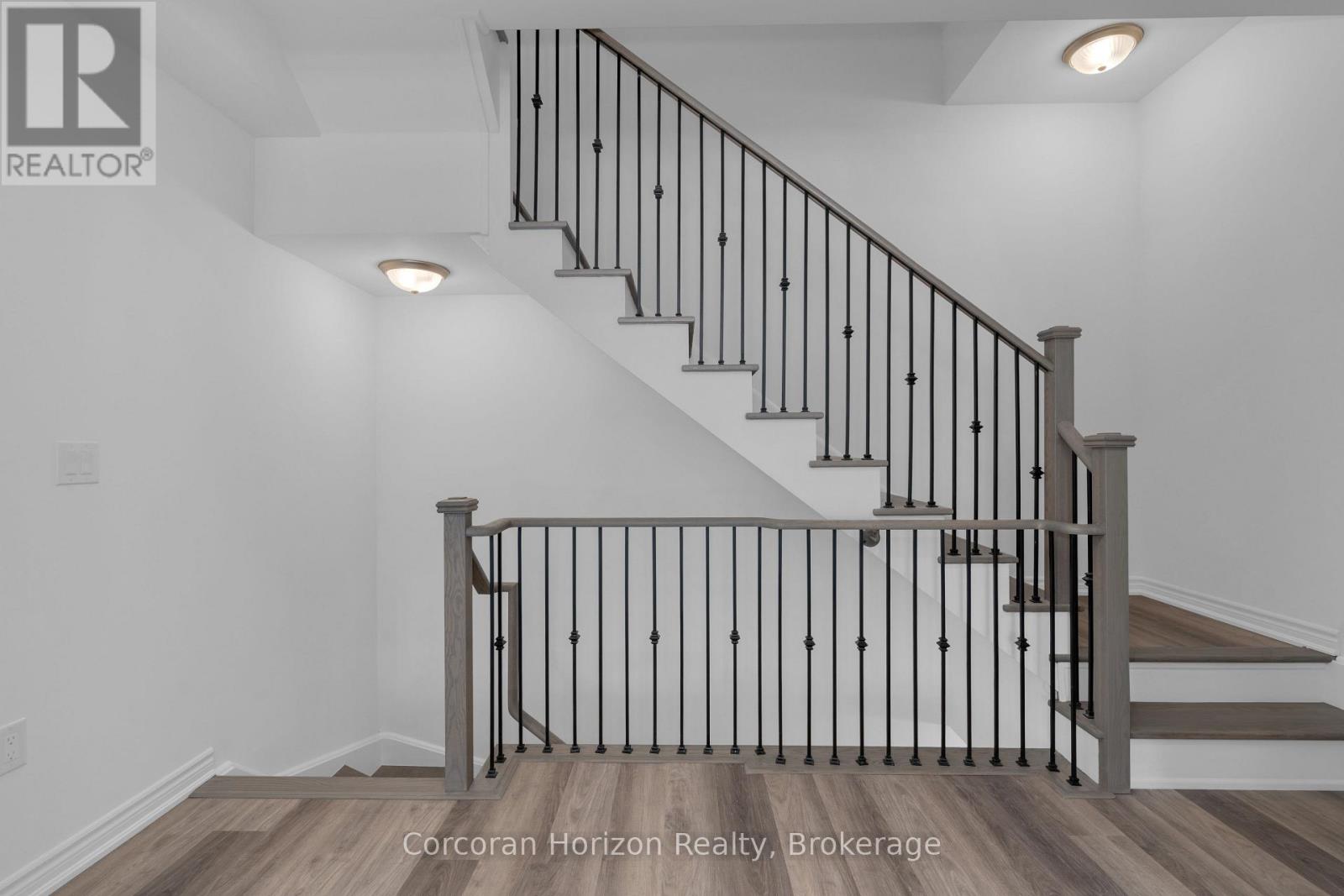 51 Wyn Wood Lane, Orillia, Ontario  L3V 8P7 - Photo 8 - S13549924