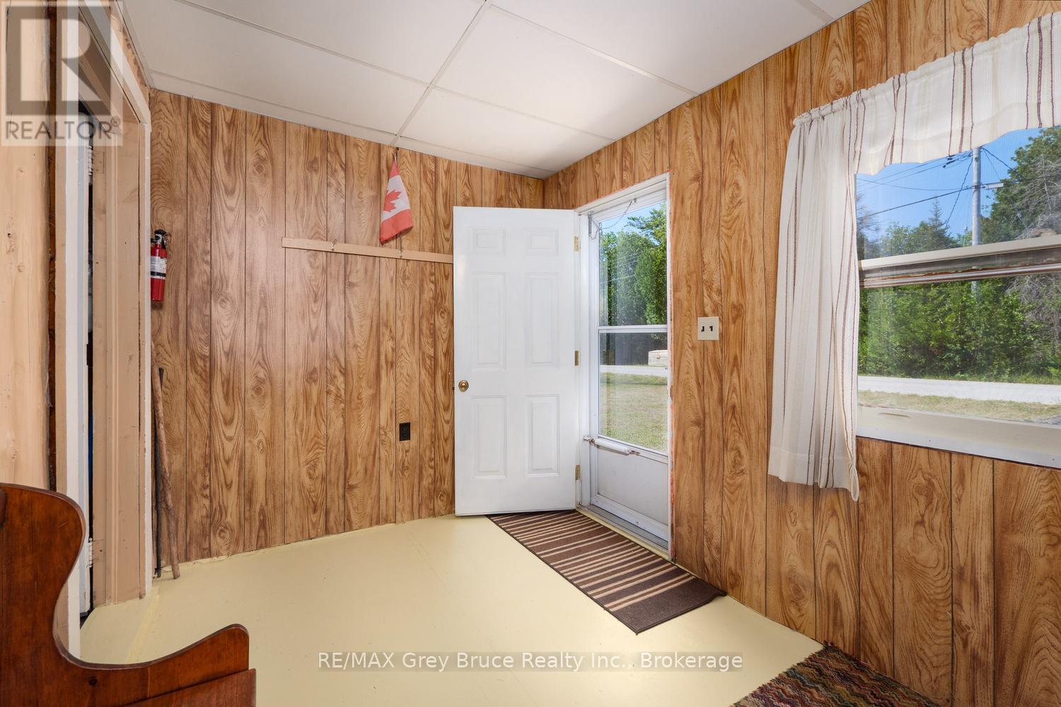 949 Dorcas Bay Road, Northern Bruce Peninsula, Ontario  N0H 2R0 - Photo 12 - X13550160