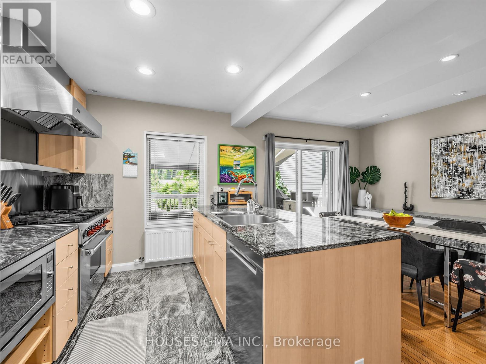 19 Parklea Drive, Toronto, Ontario  M4G 2J5 - Photo 13 - C13550020