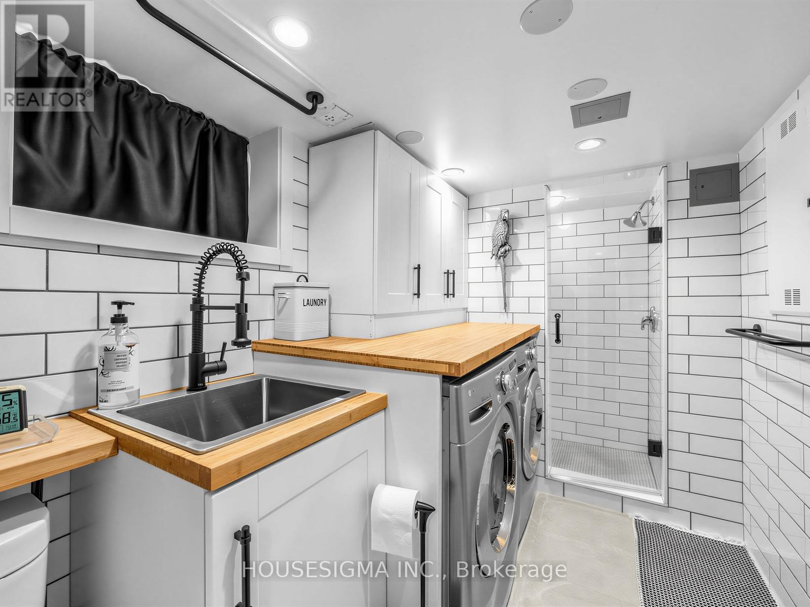 19 Parklea Drive, Toronto, Ontario  M4G 2J5 - Photo 24 - C13550020
