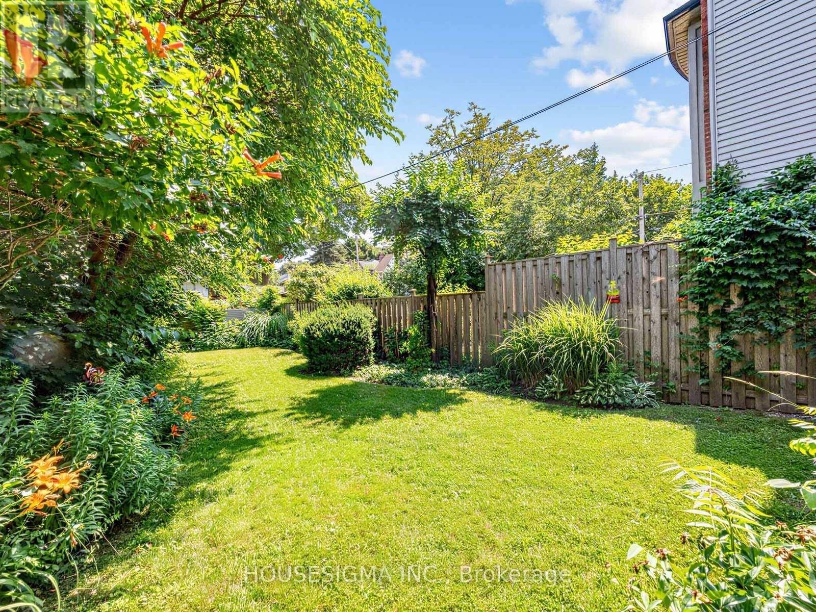 19 Parklea Drive, Toronto, Ontario  M4G 2J5 - Photo 29 - C13550020