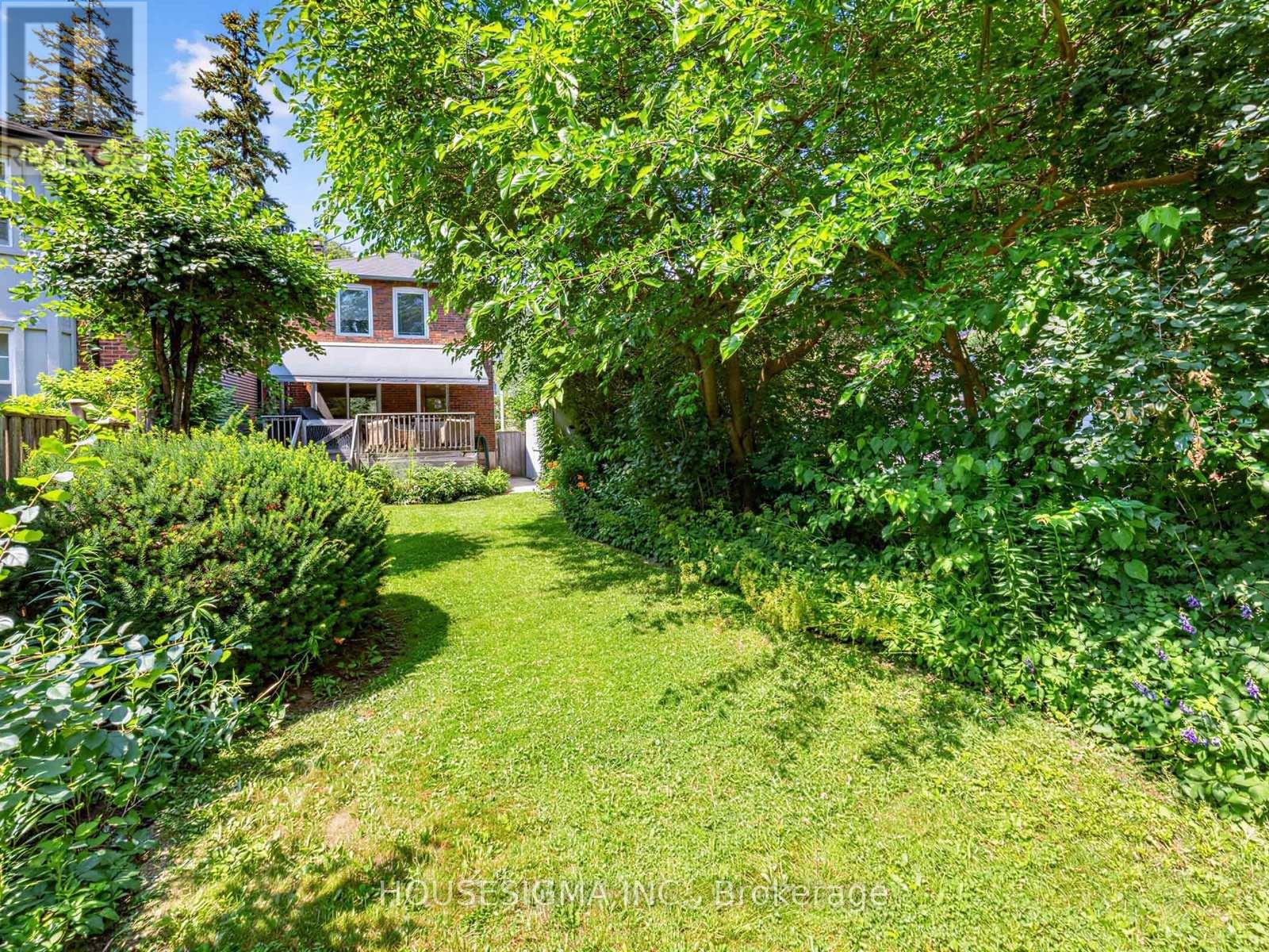 19 Parklea Drive, Toronto, Ontario  M4G 2J5 - Photo 30 - C13550020
