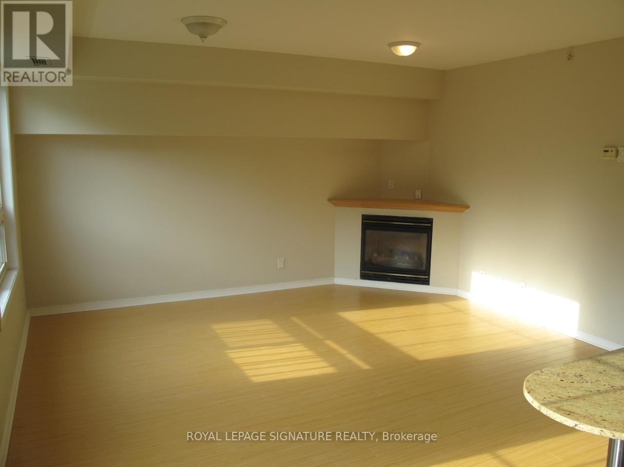 301 - 1785 Eglinton Avenue E, Toronto, Ontario M4A 2Y6 - Photo 4 - C13550154