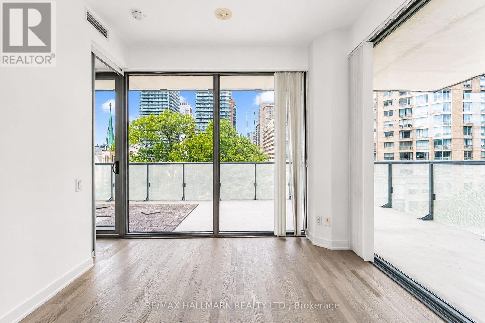 622 - 57 St Joseph Street, Toronto, Ontario  M5S 0C5 - Photo 5 - C13550178