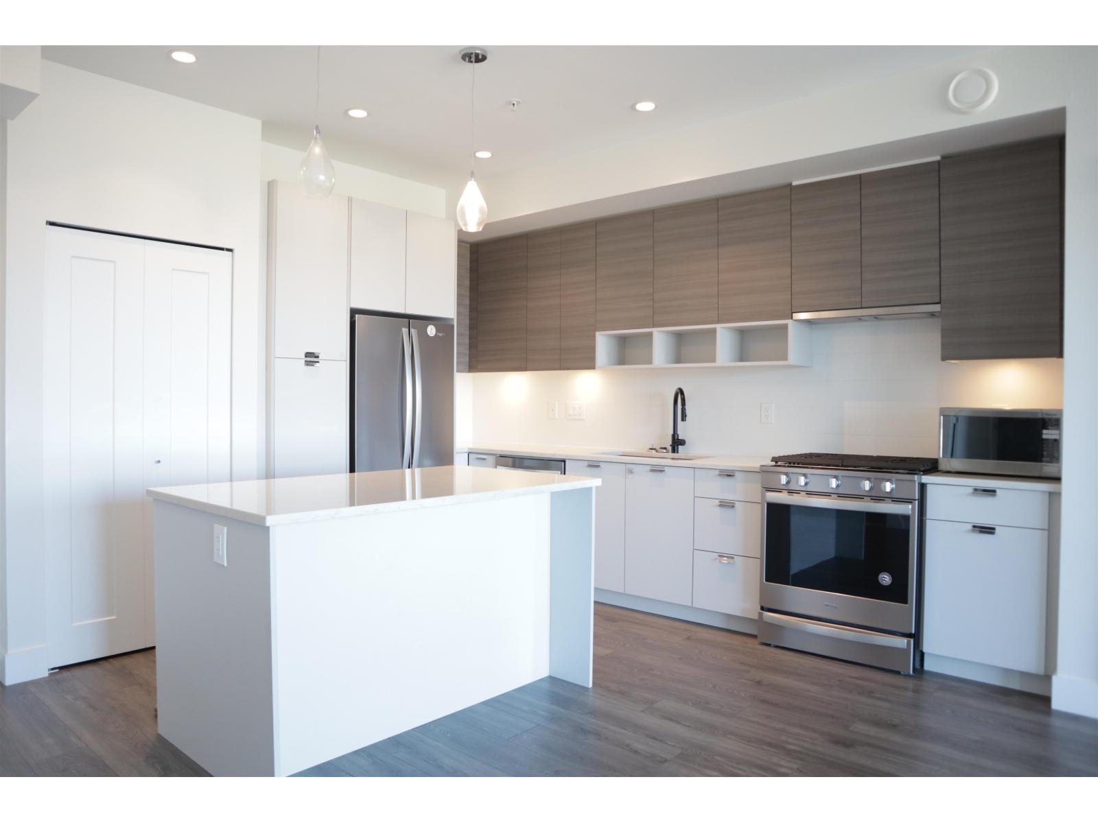 The Residences AT Willoughby Town Centre