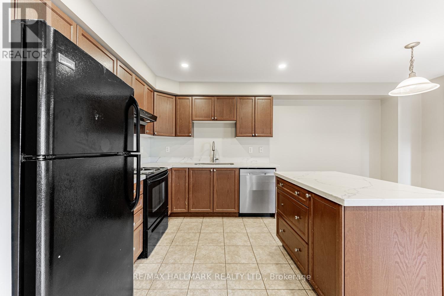 6 Dollery Gate, Ajax, Ontario L1T 0G7 - Photo 12 - E13550090