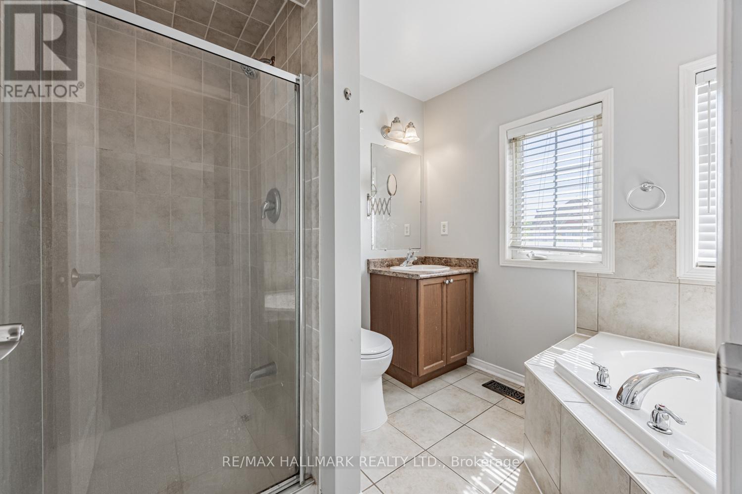 6 Dollery Gate, Ajax, Ontario L1T 0G7 - Photo 20 - E13550090