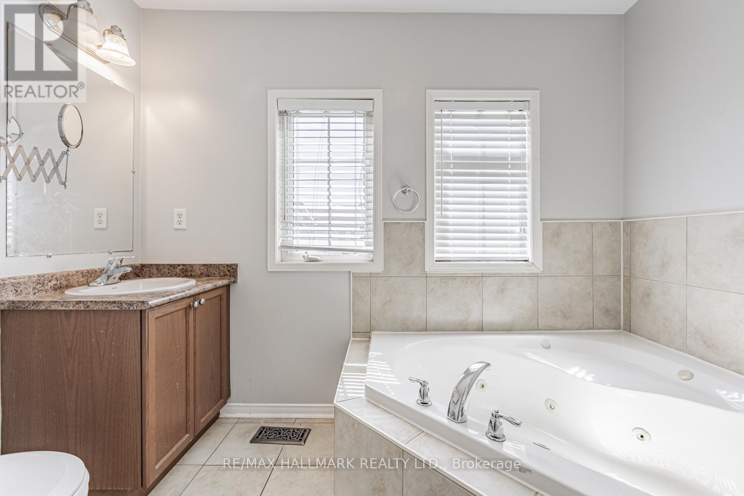 6 Dollery Gate, Ajax, Ontario L1T 0G7 - Photo 21 - E13550090