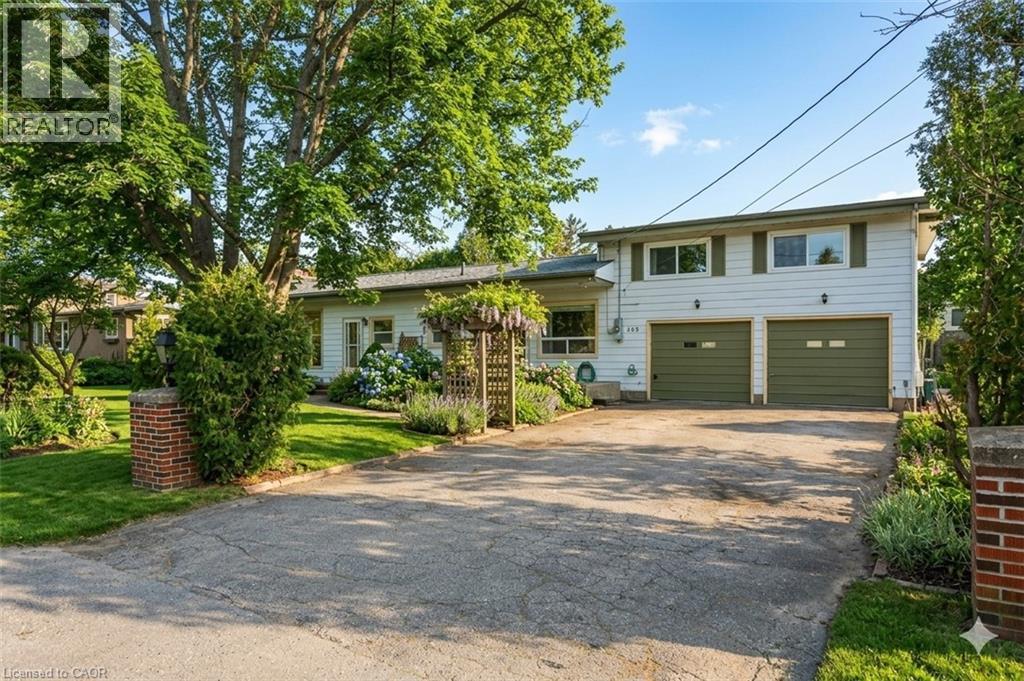 405B BARTLETT Avenue, Grimsby