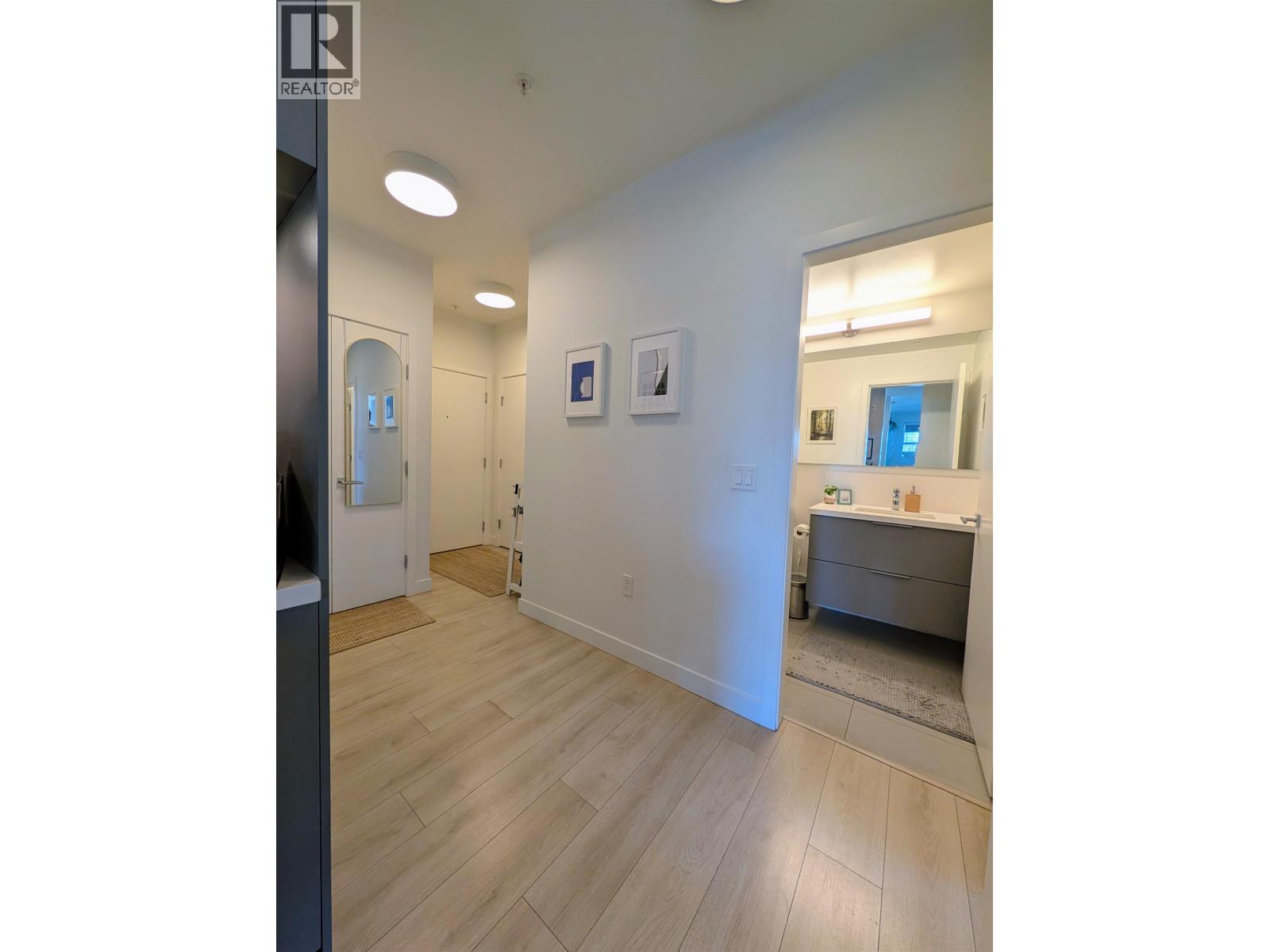 409 603 Regan Avenue, Coquitlam, British Columbia V3J 0K2 - Photo 8 - R3145013