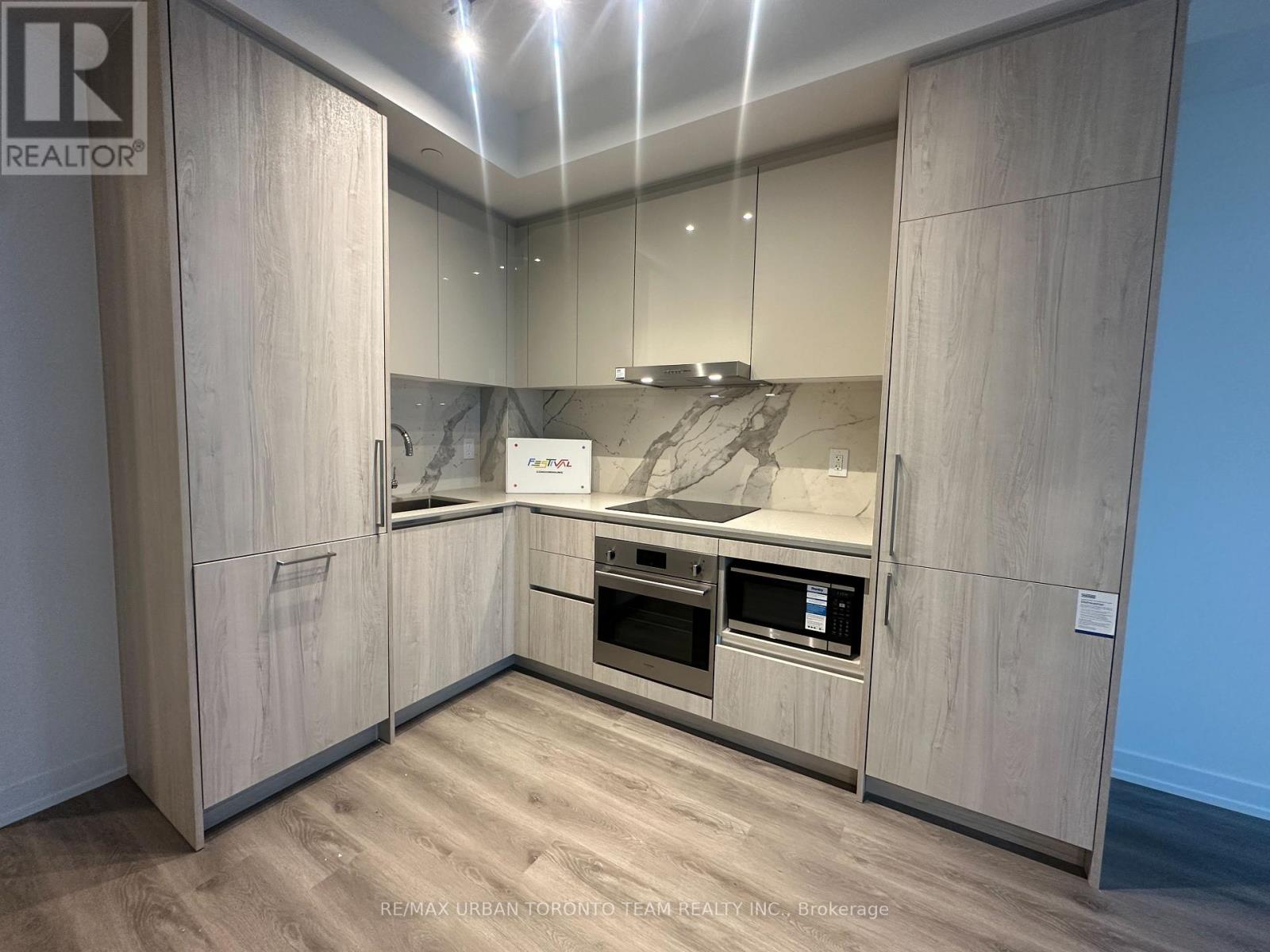5501 - 225 Commerce Street, Vaughan, Ontario L4K 0R1 - Photo 4 - N13550140