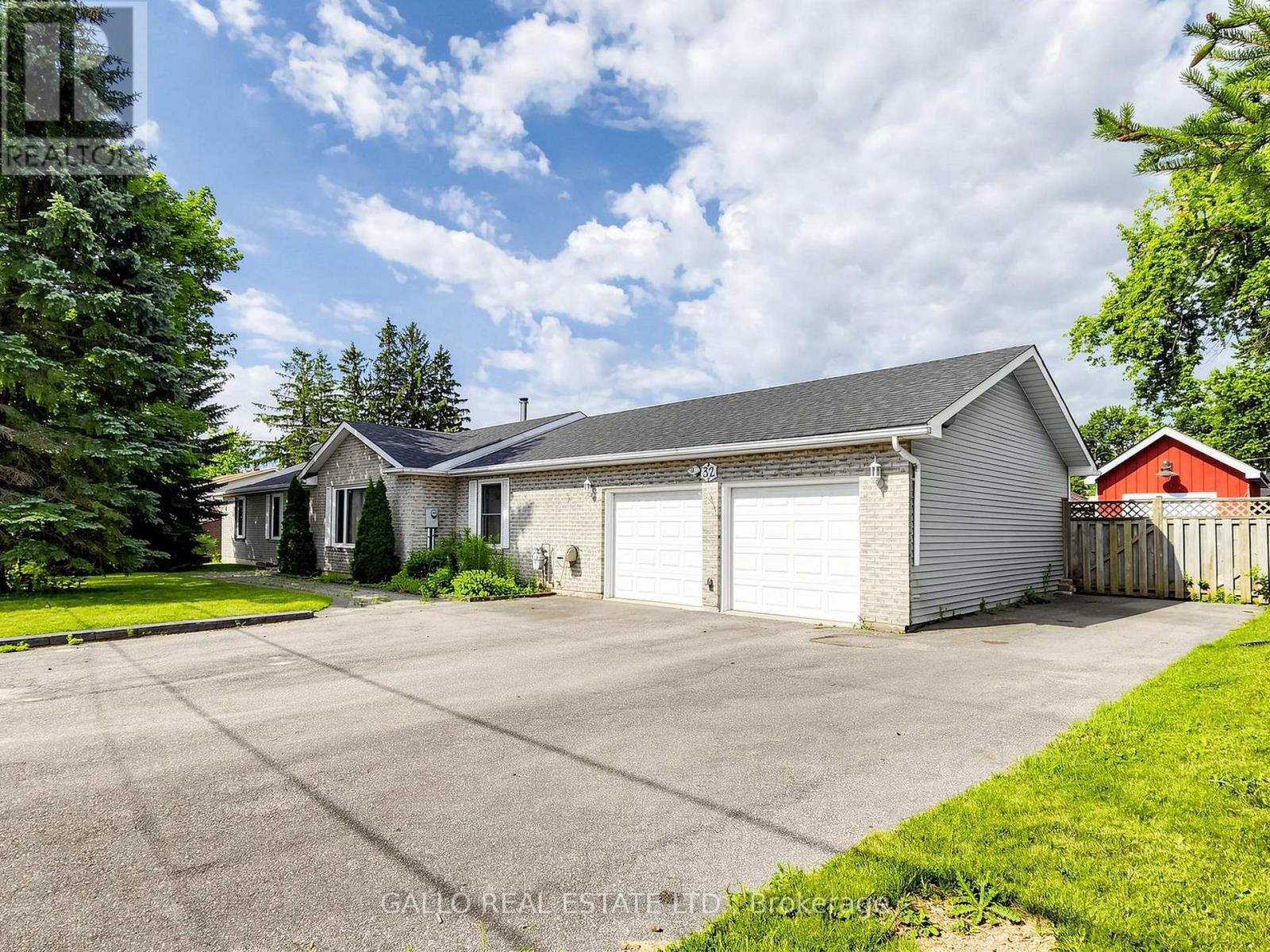 32 Elmvale Boulevard, Whitchurch-Stouffville, Ontario  L4A 2Y3 - Photo 2 - N13550158