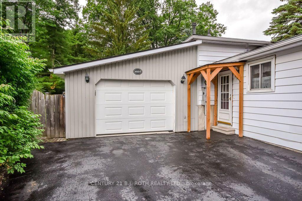 1037 Glen Eagles Crescent, Midland, Ontario  L4R 2R2 - Photo 3 - S13549938