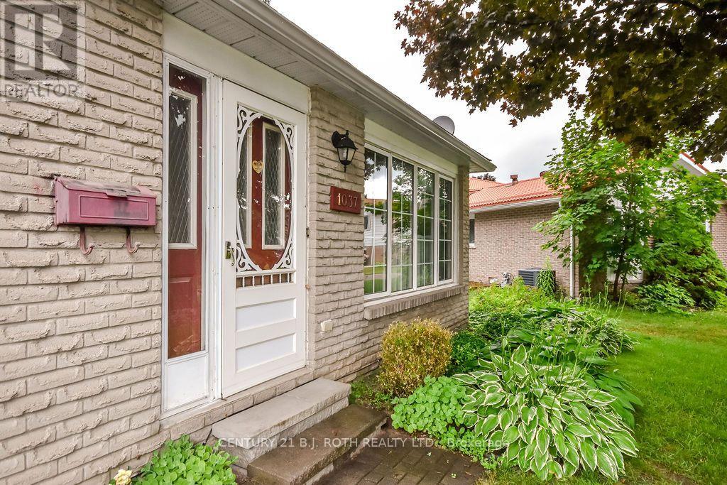 1037 Glen Eagles Crescent, Midland, Ontario  L4R 2R2 - Photo 4 - S13549938