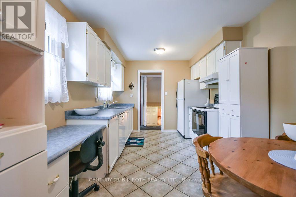 1037 Glen Eagles Crescent, Midland, Ontario  L4R 2R2 - Photo 5 - S13549938
