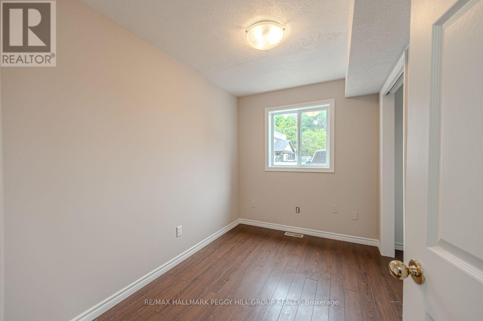 Main - 88 Wyandotte Street, Orillia, Ontario  L3V 5N1 - Photo 6 - S13550002