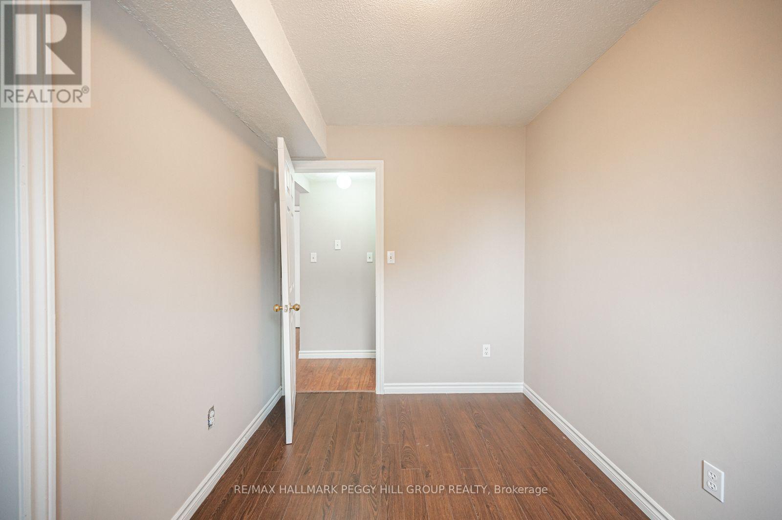 Main - 88 Wyandotte Street, Orillia, Ontario  L3V 5N1 - Photo 8 - S13550002