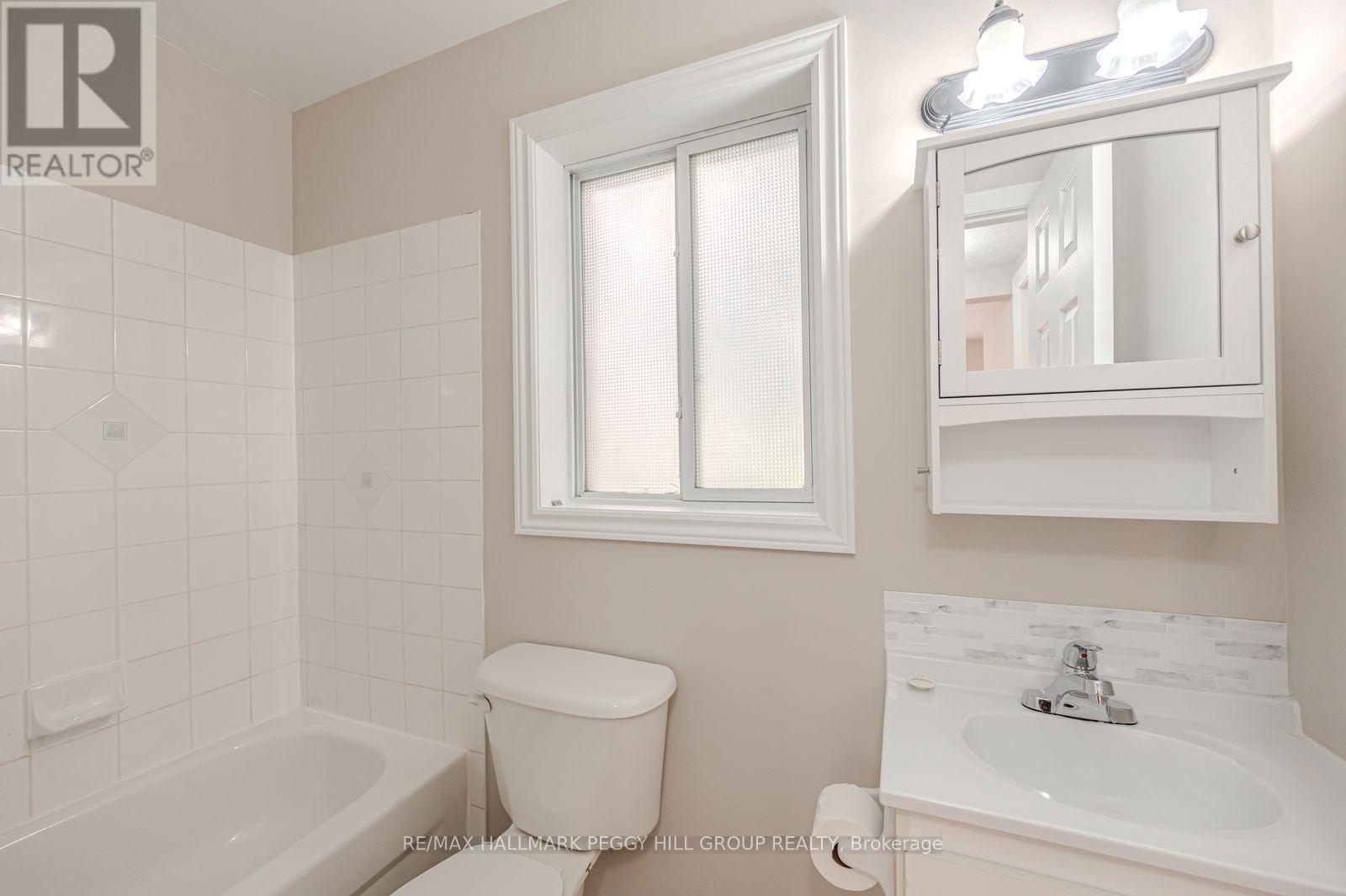 Main - 88 Wyandotte Street, Orillia, Ontario  L3V 5N1 - Photo 9 - S13550002