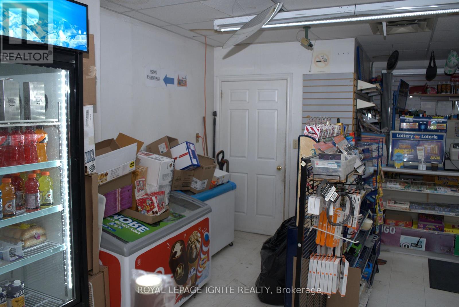 300 Dundas Street E, Whitby, Ontario  L1N 2J1 - Photo 8 - E13549688