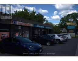 300 DUNDAS STREET E, Whitby, Ontario