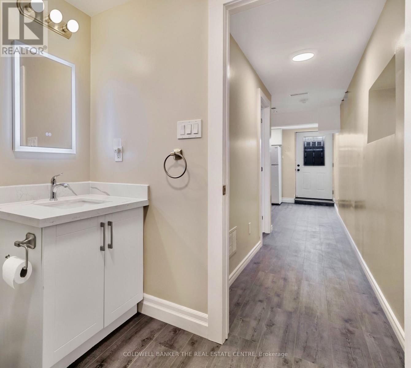 5 Rutherford Avenue, Toronto, Ontario M6M 2C5 - Photo 6 - W13549958