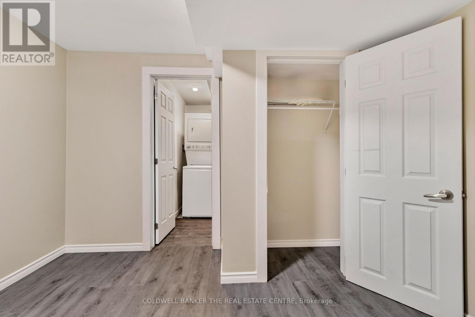 5 Rutherford Avenue, Toronto, Ontario M6M 2C5 - Photo 9 - W13549958